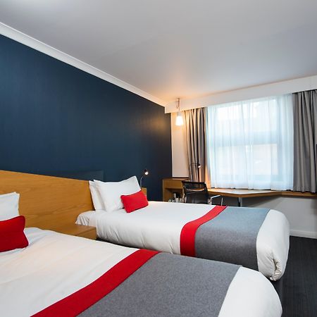 Holiday Inn Express Exeter East By Ihg Exterior photo