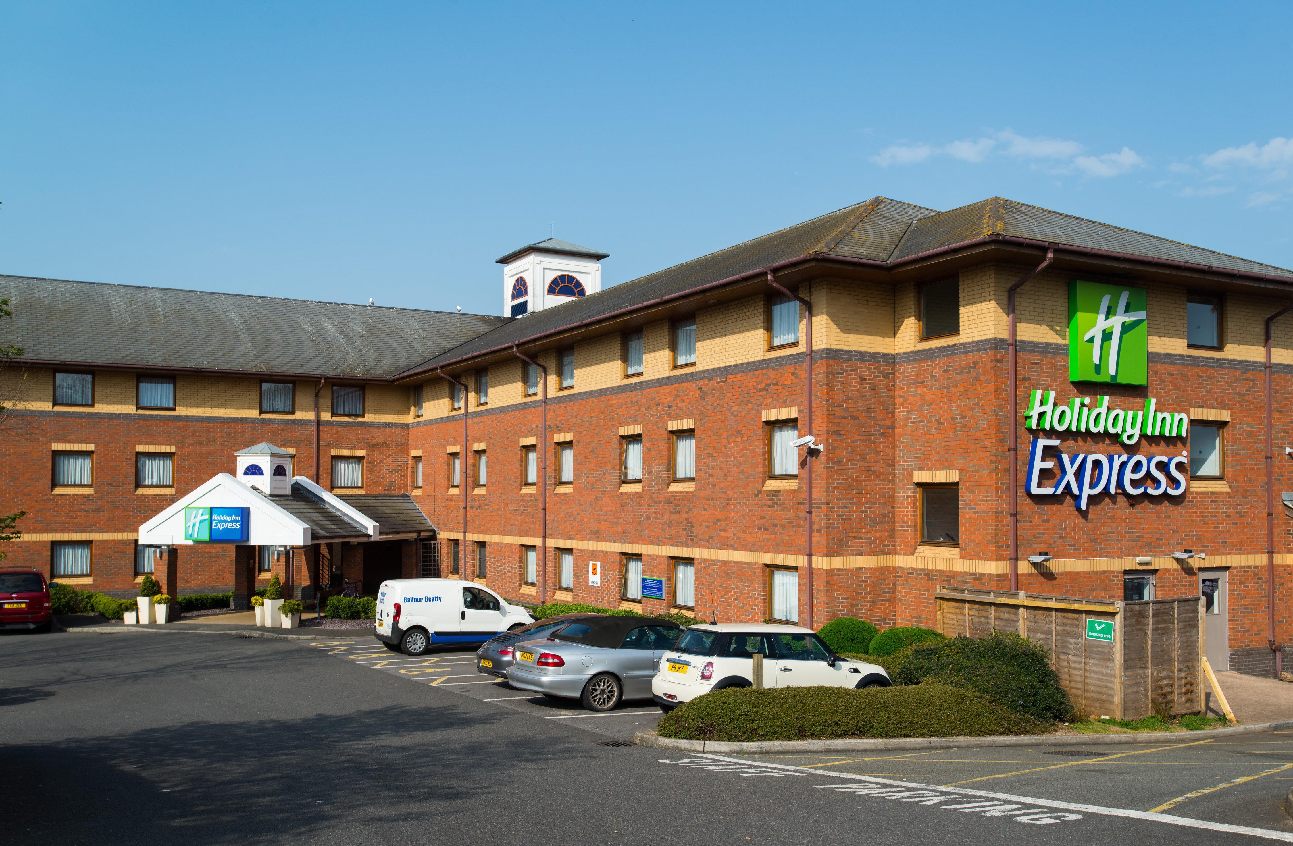 Holiday Inn Express Exeter East By Ihg Exterior photo