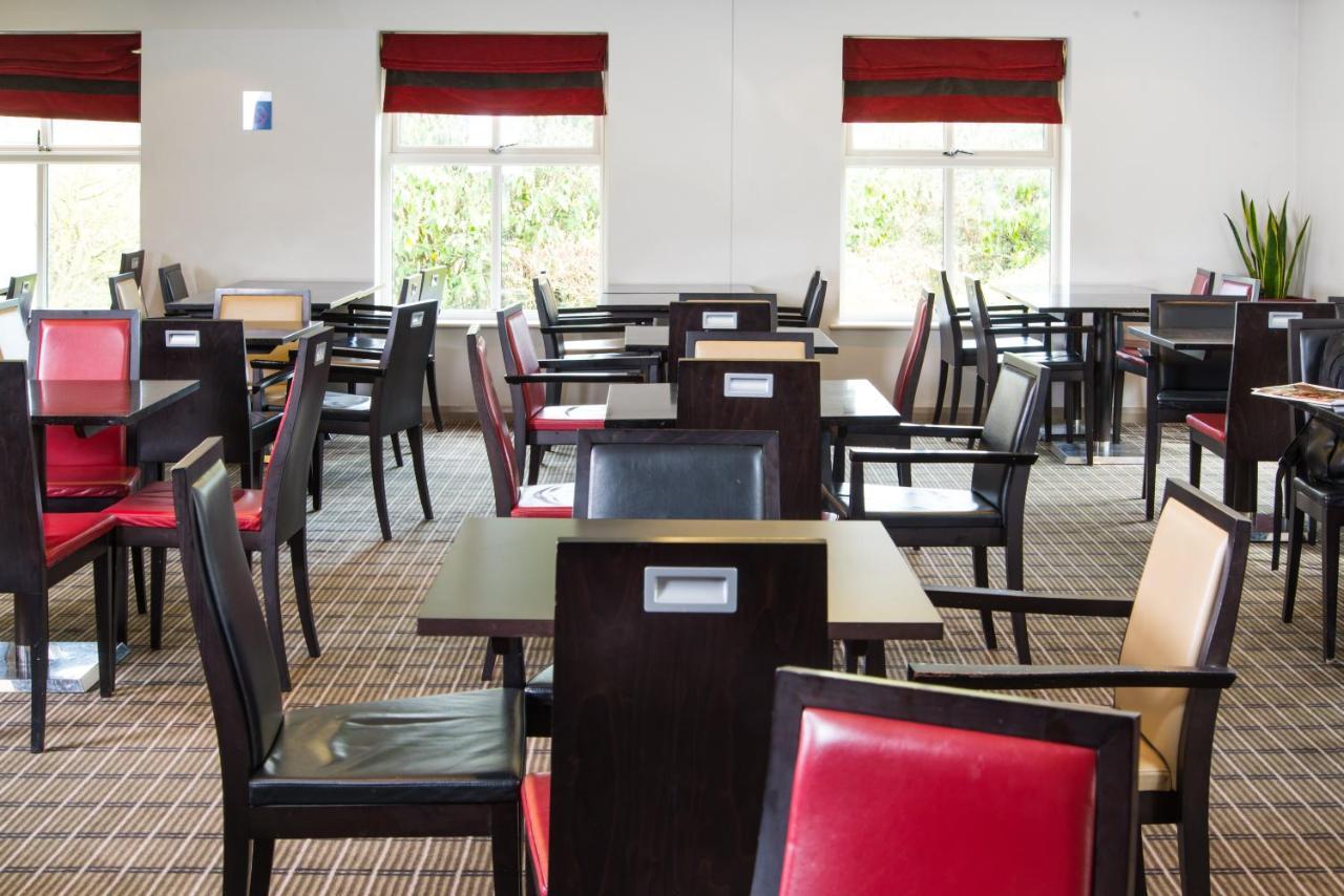Holiday Inn Express Exeter East By Ihg Exterior photo