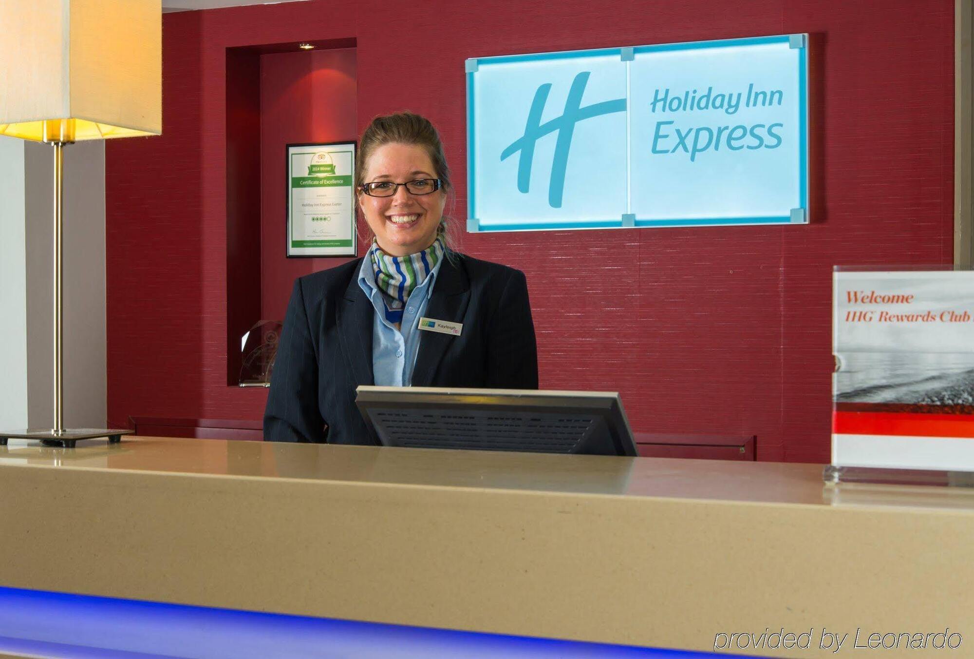 Holiday Inn Express Exeter East By Ihg Exterior photo