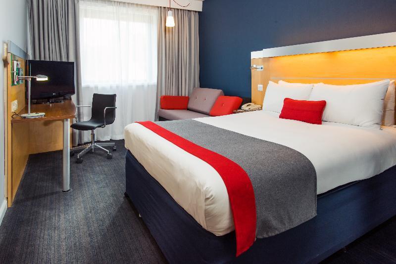 Holiday Inn Express Exeter East By Ihg Exterior photo